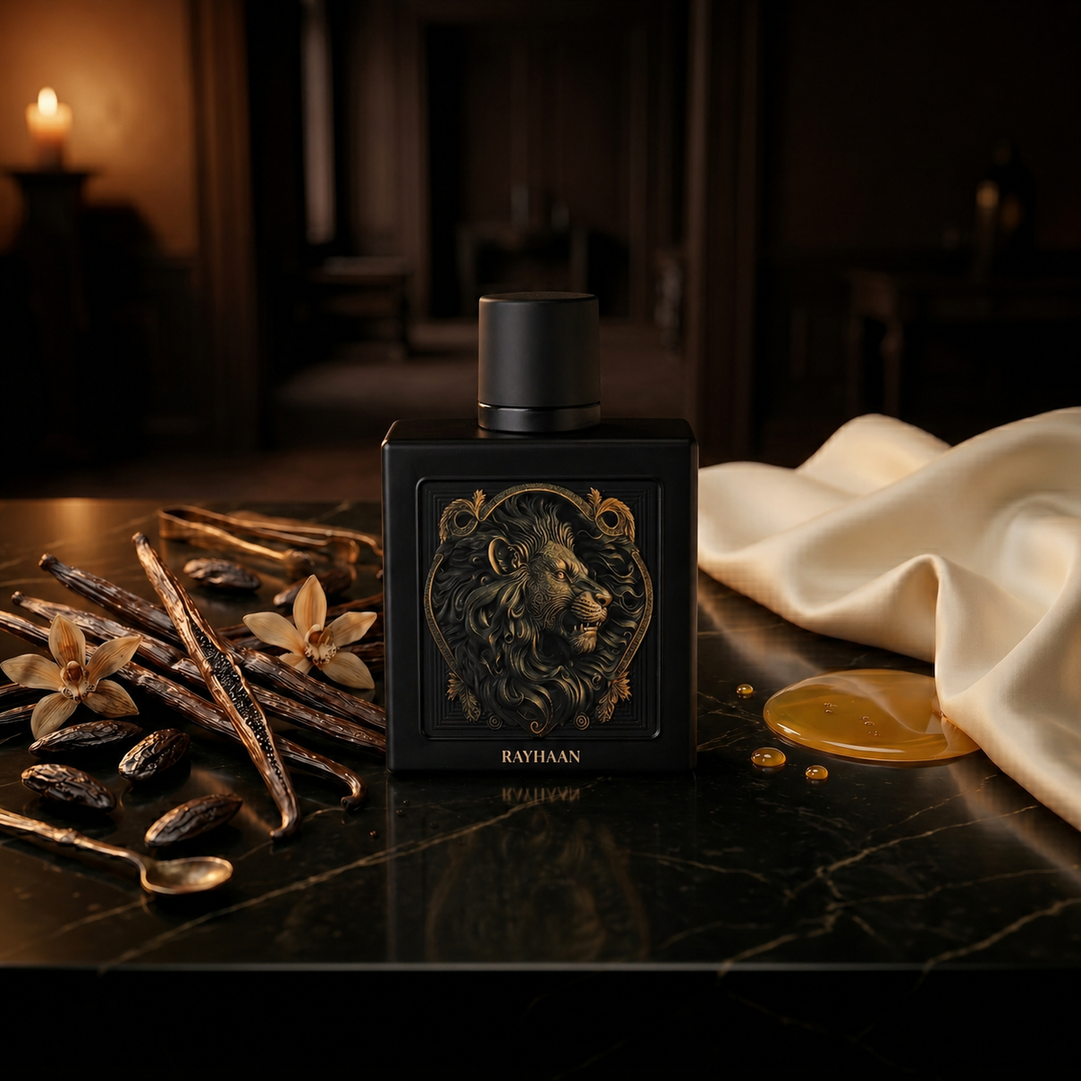 Lion — flacon de parfum sur fond Gourmand