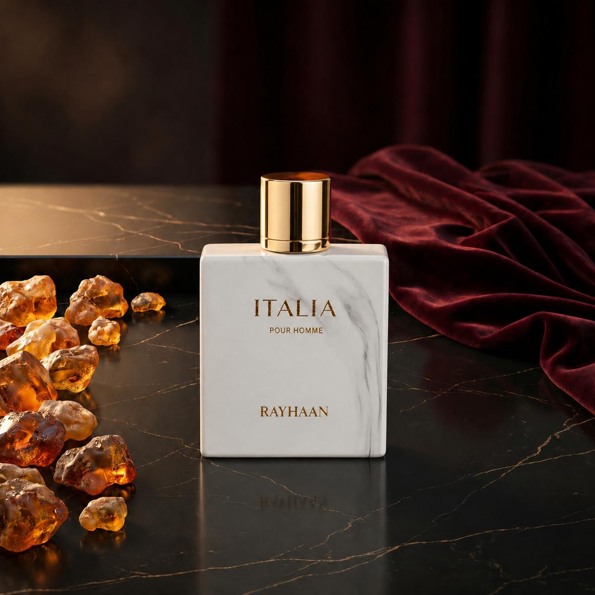 Italia — flacon de parfum sur fond Oriental Ambré